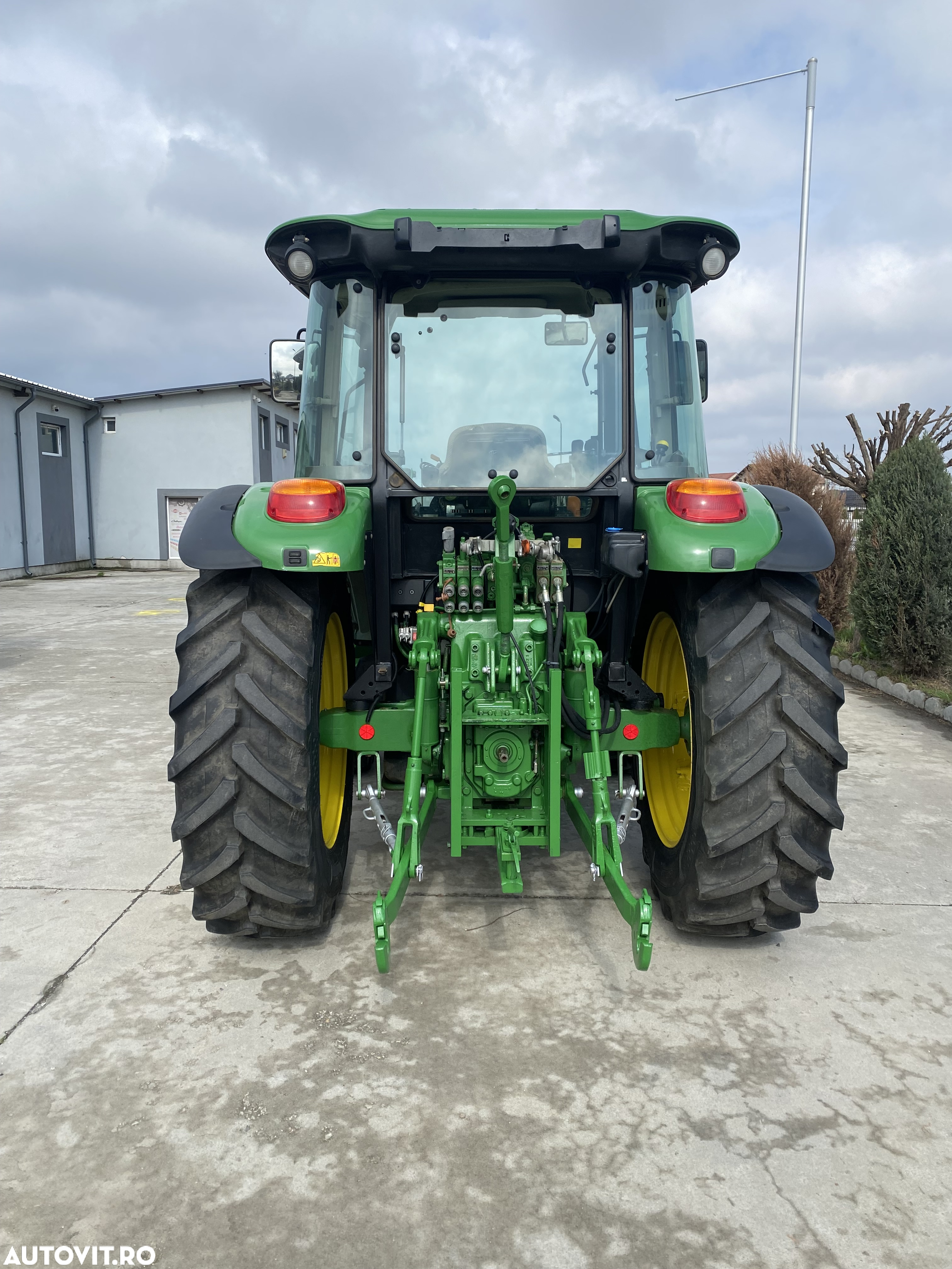 John Deere 5100R - 2