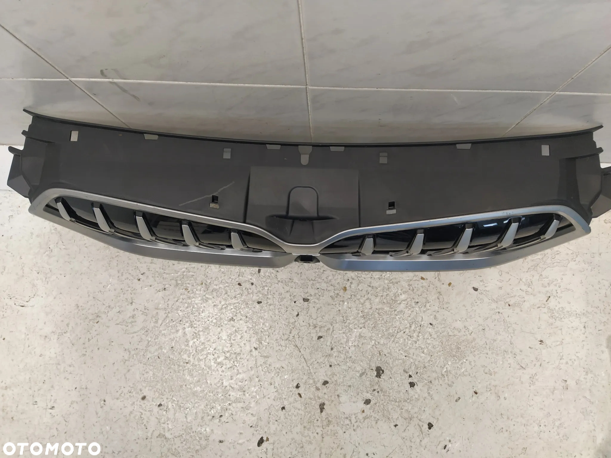 BMW X1 U11 GRILL ATRAPA CHŁODNICY KRATKA NERKA CHROM FRONT I RAMKA CZARNY ŚRODEK NOWY ORYGINAŁ - 3