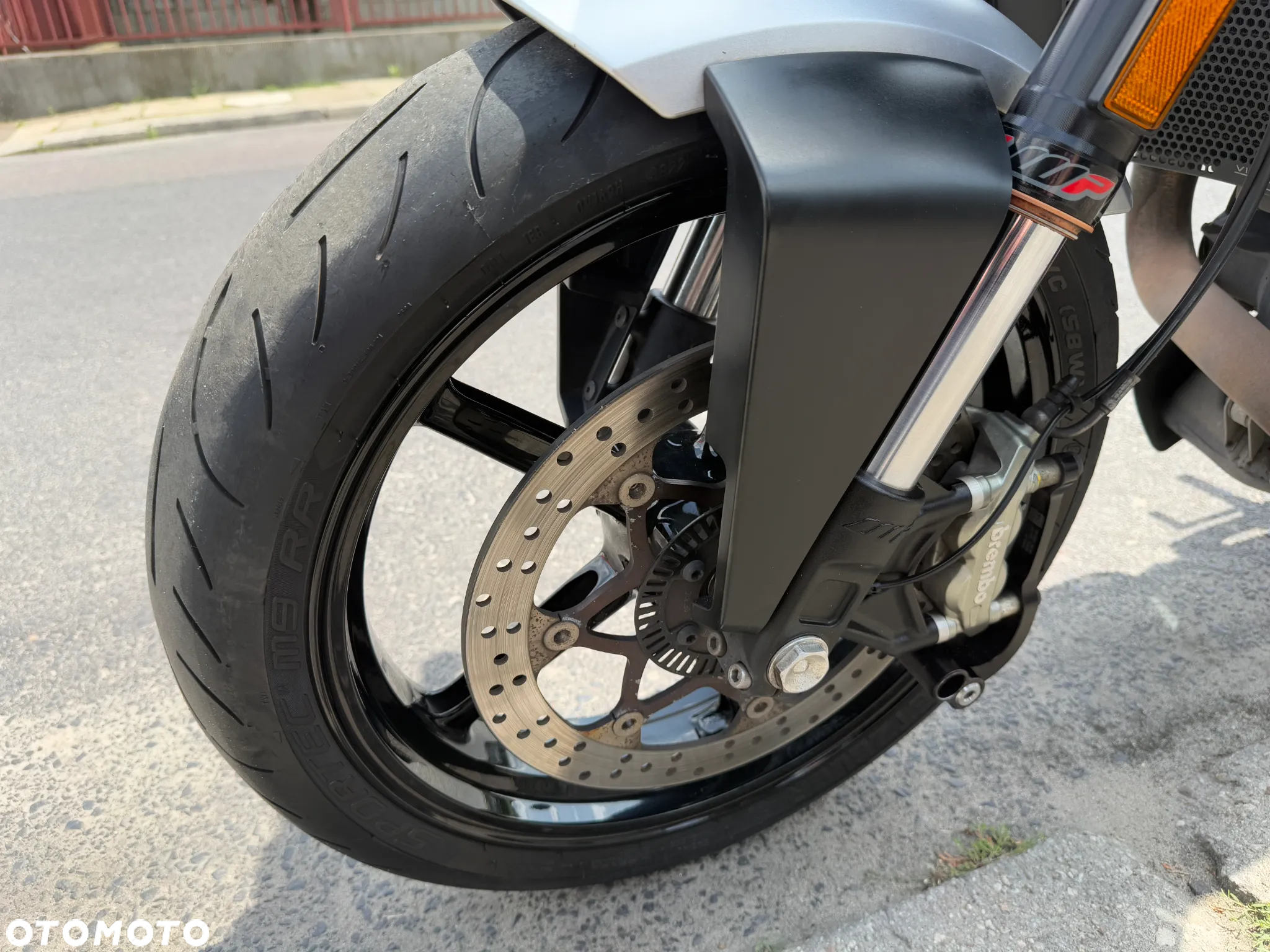 Husqvarna Vitpilen - 12