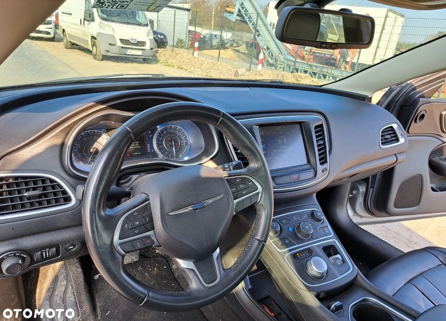 Chrysler 200 - 13