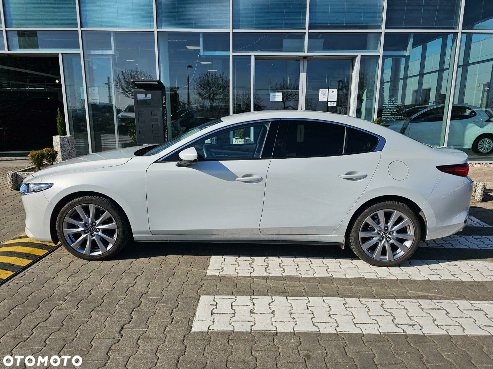 Mazda 3 - 5