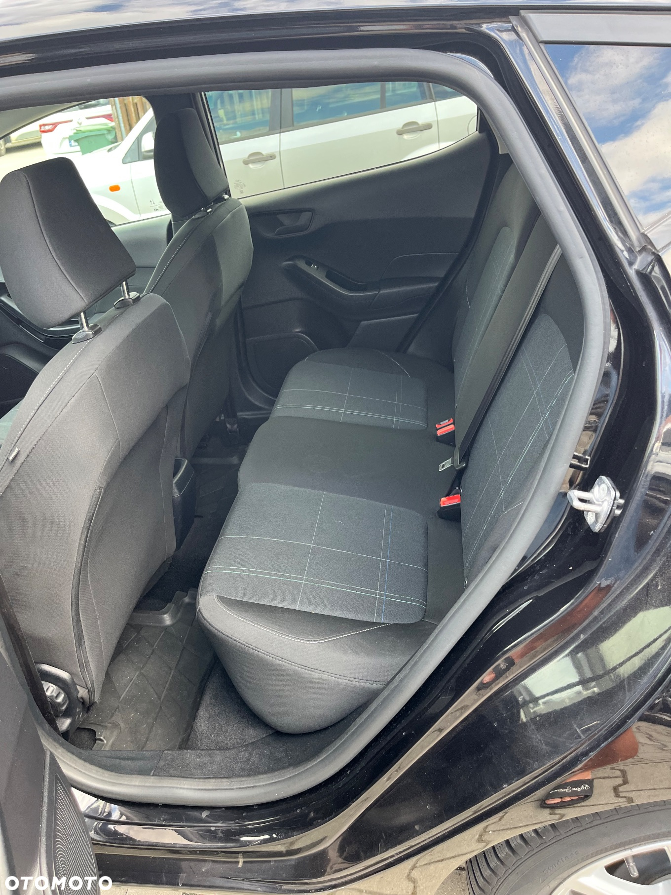 Ford Fiesta 1.1 Connected ASS - 8