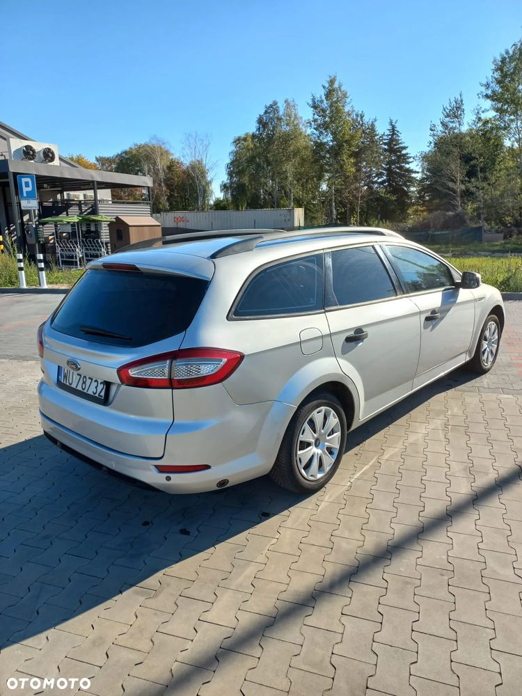 Ford Mondeo 1.6 Ambiente - 10