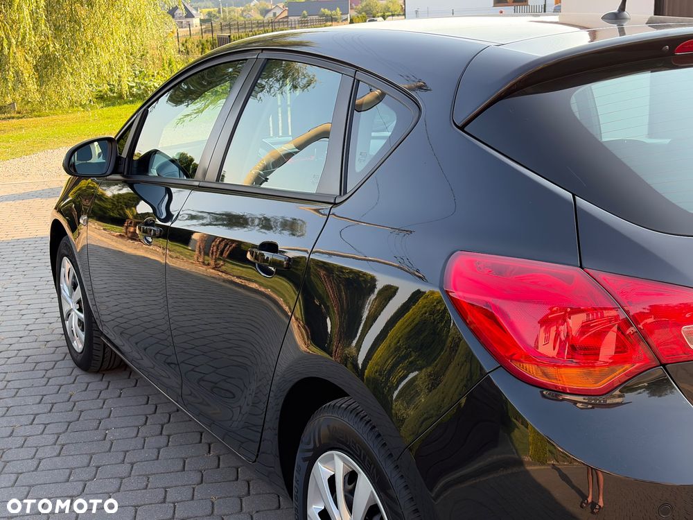 Opel Astra 1.4 Turbo Style - 12