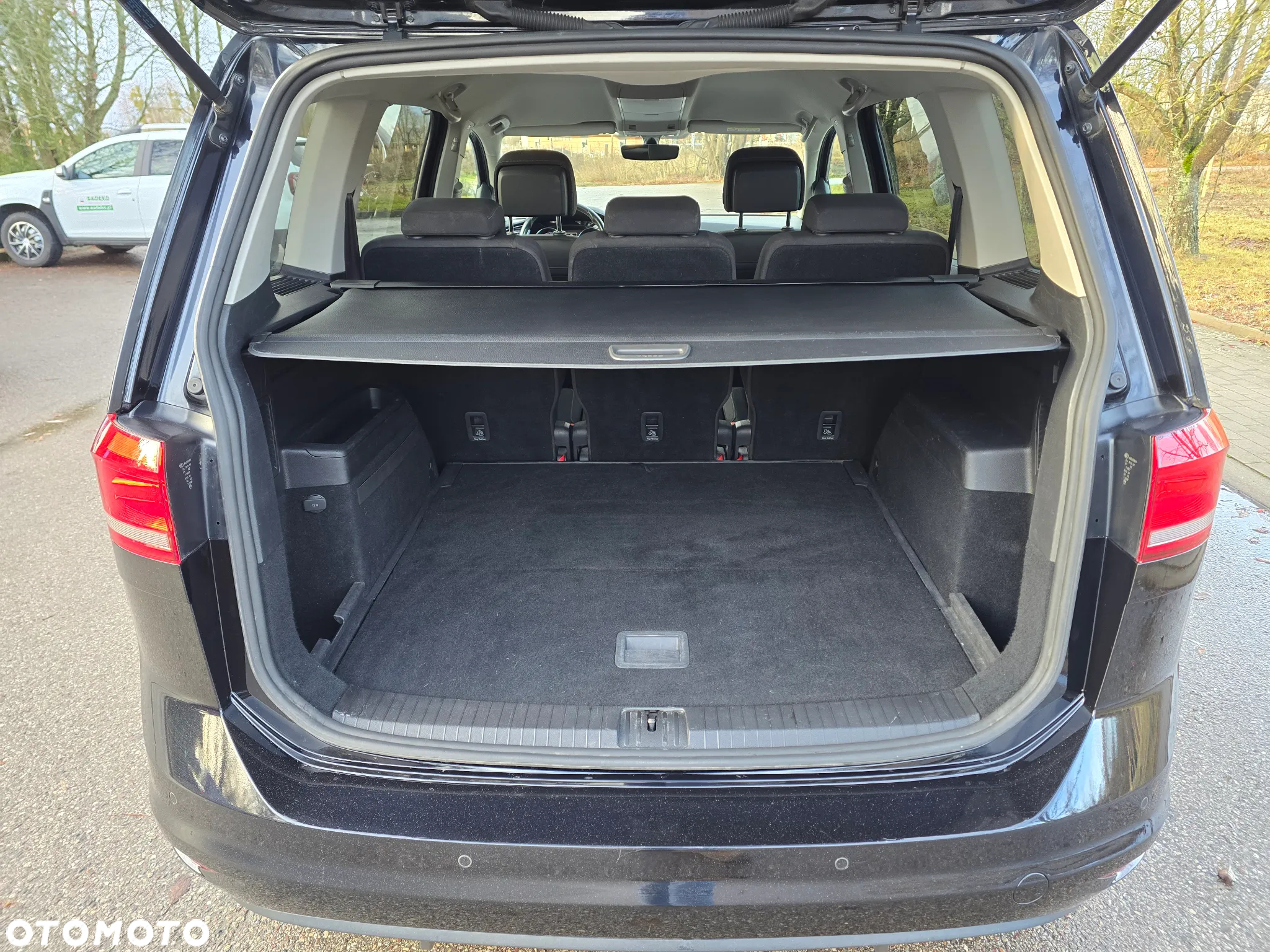 Volkswagen Touran 1.6 TDI SCR (BlueMotion Technology) DSG Comfortline - 11