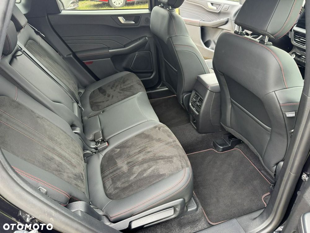 Ford Kuga - 10