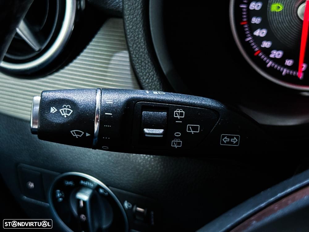 Mercedes-Benz B 180 d Urban - 41