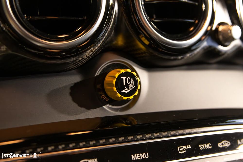 Mercedes-Benz AMG GT R - 48