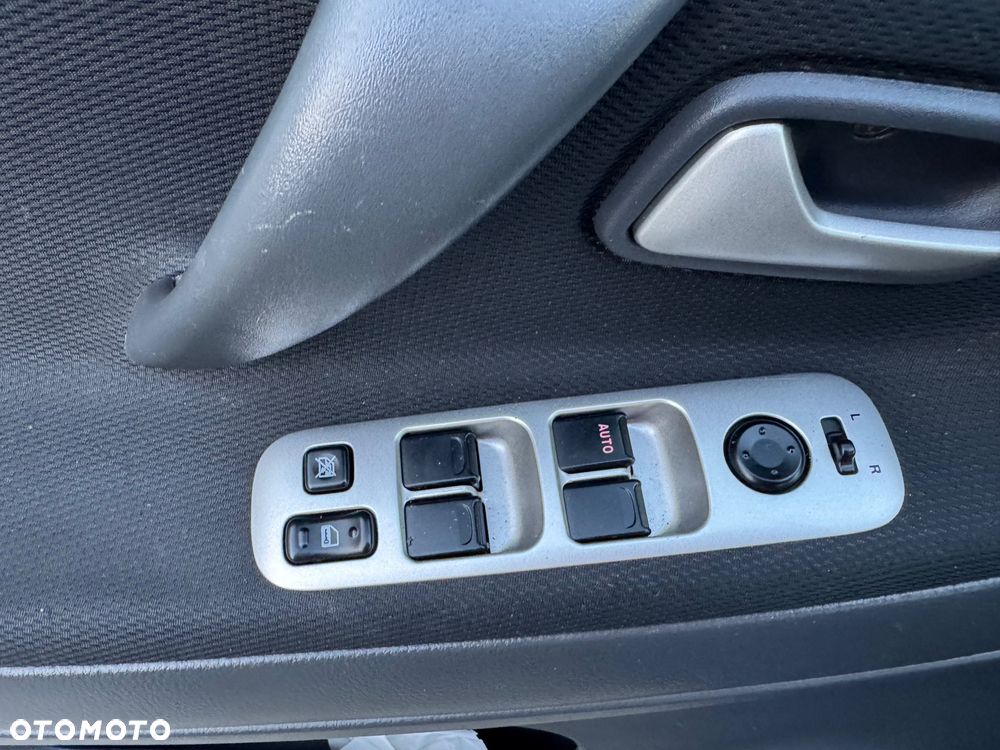 Suzuki Liana Kombi 1.6 4 Seasons - 19