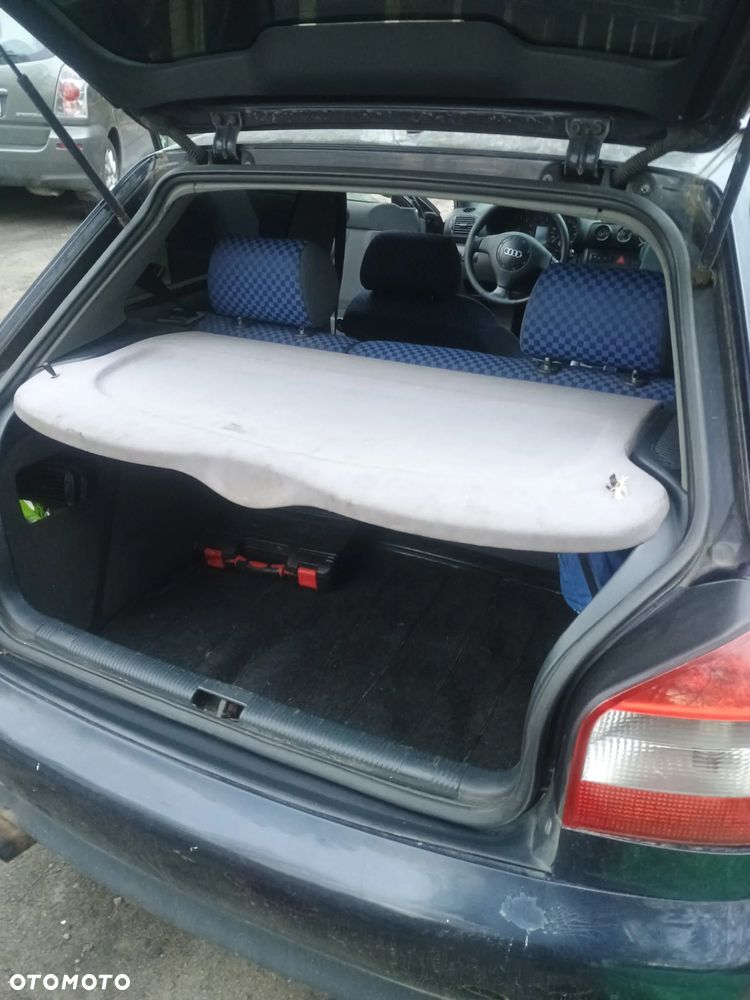 Audi A3 3-drzwiowe 1.8T Ambiente - 10