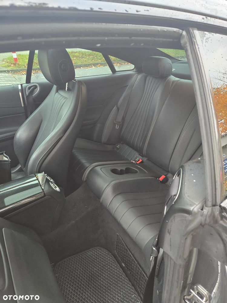 Mercedes-Benz Klasa E 400 4Matic Coupe 9G-TRONIC AMG Line - 6