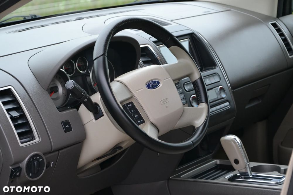 Ford Edge 3.5 SE AWD - 2
