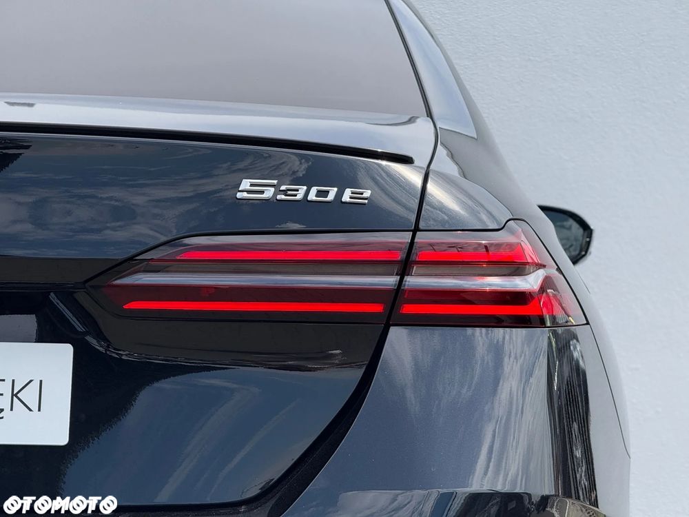 BMW Seria 5 530e xDrive M Sport sport - 11