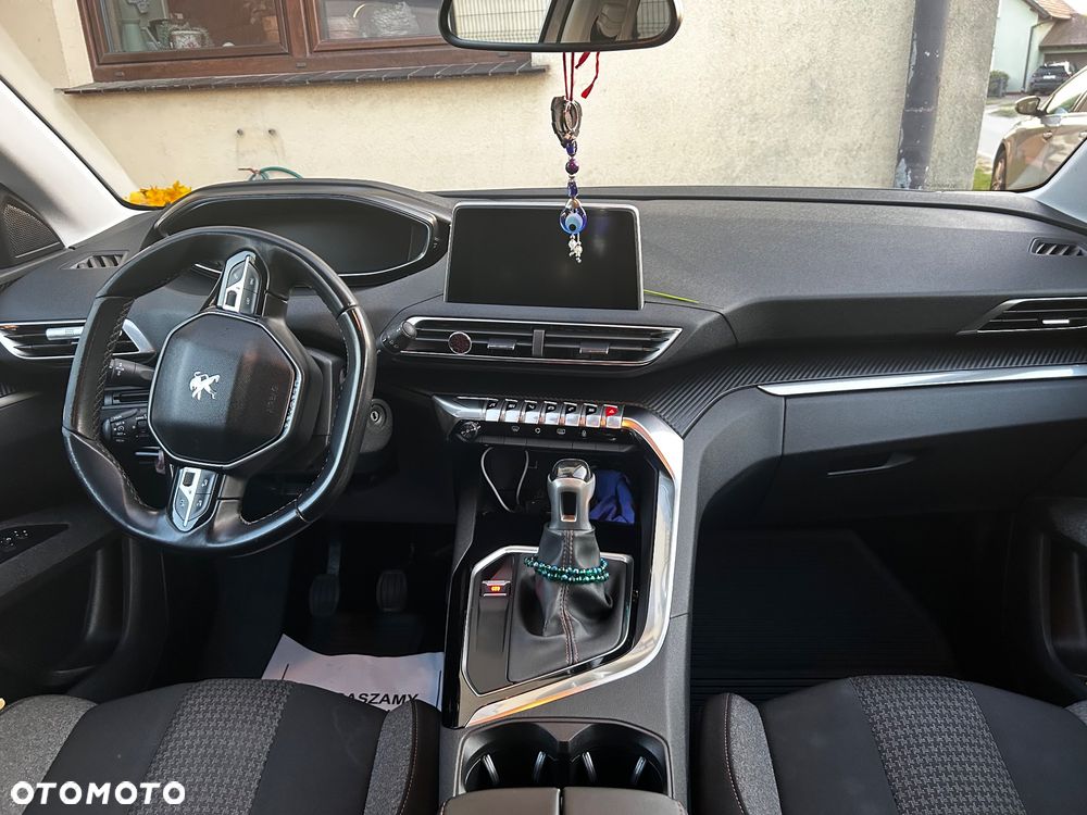 Peugeot 5008 1.5 BlueHDi Allure S&S - 9