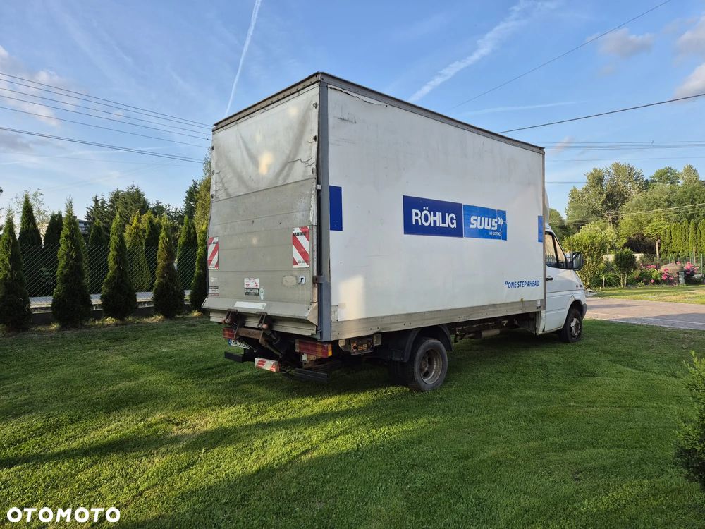 Mercedes-Benz Sprinter - 9