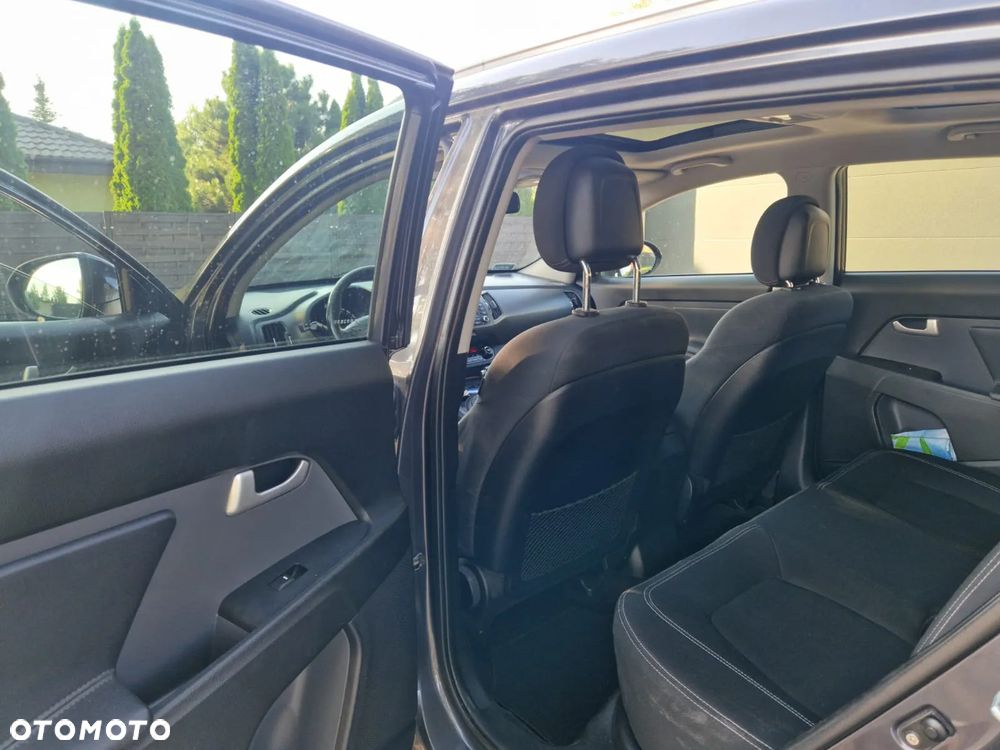 Kia Sportage 2.0 CRDI AWD Dream-Team Edition - 11