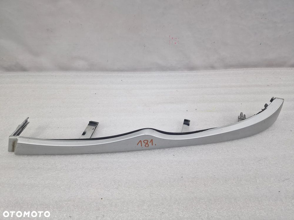 BMW E46 LIFT 01- LEWA LISTWA POD LAMPĘ LEWĄ , NR 51137030553 , NR AUKCJI C/181 - 1