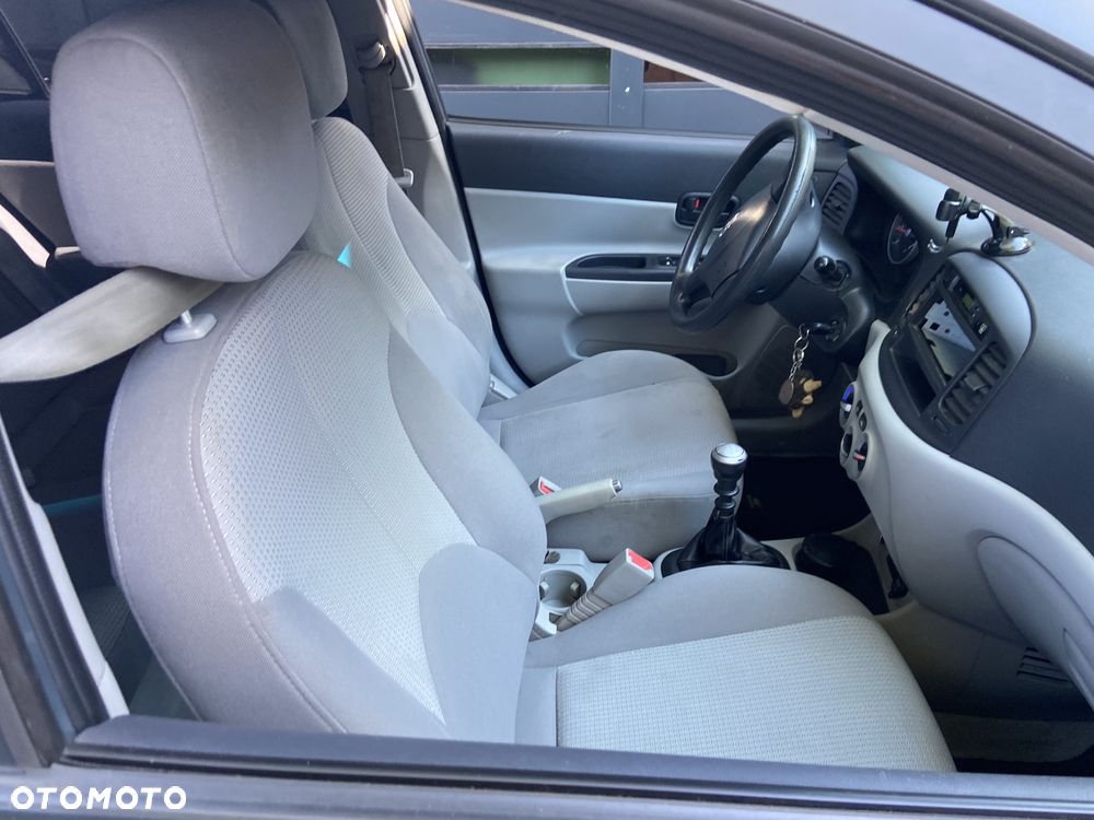 Hyundai Accent 1.5 CRDi Comfort - 10