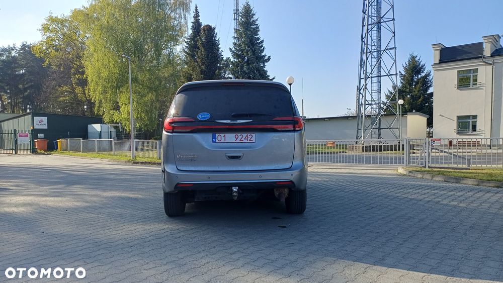 Chrysler Pacifica - 6