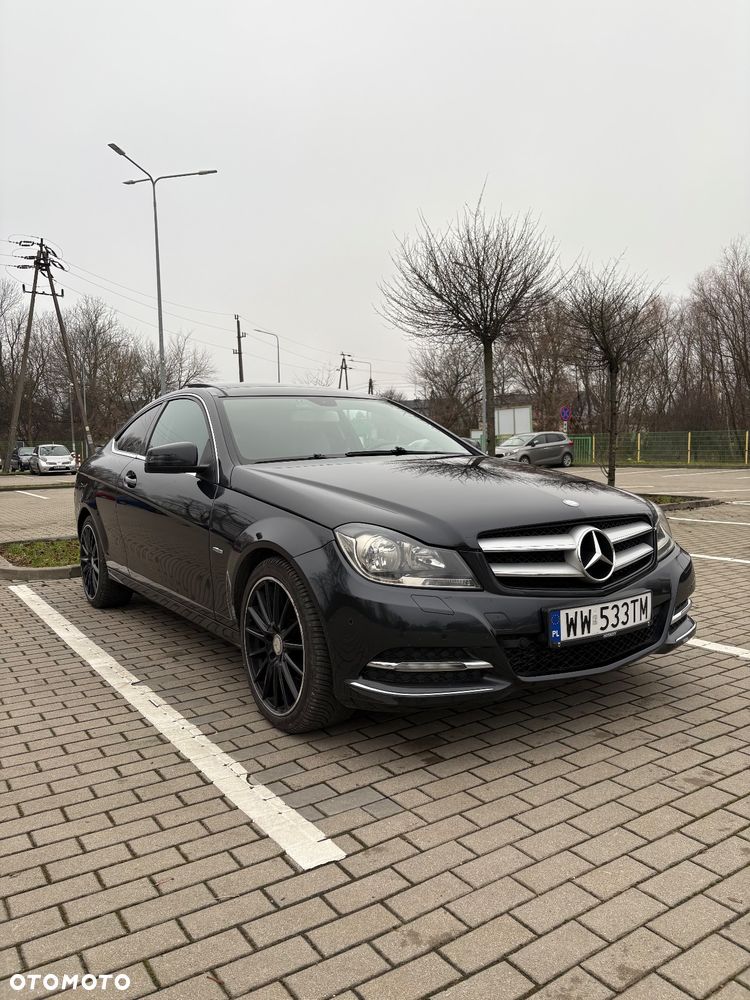 Mercedes-Benz Klasa C 180 CGI BlueEFFICIENCY - 9