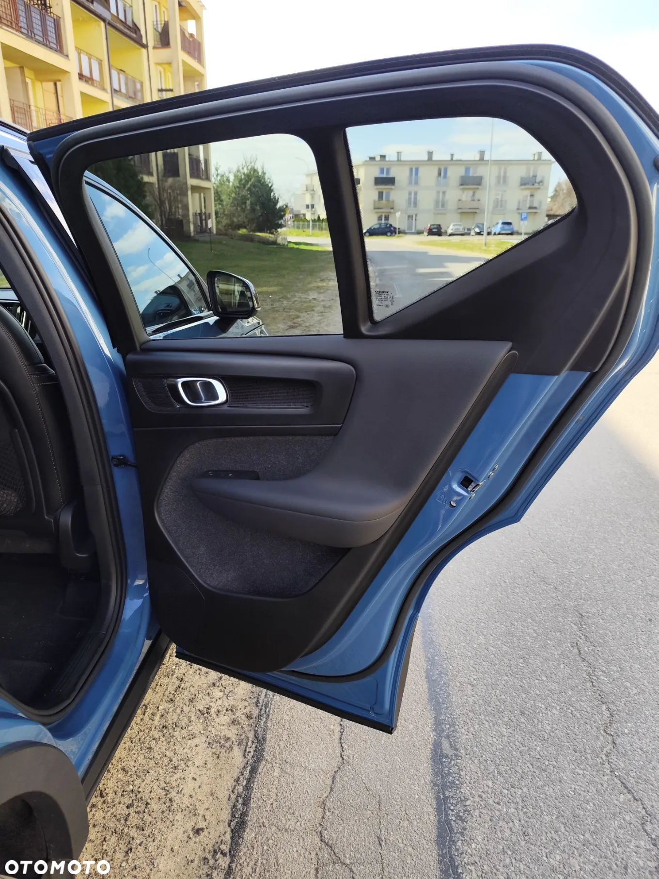 Volvo XC 40 B5 AWD Ultimate Dark - 21