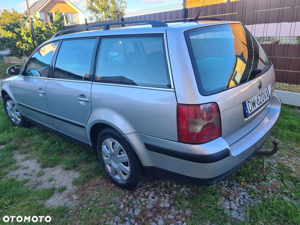 Volkswagen Passat 1.9 TDI Highline - 4