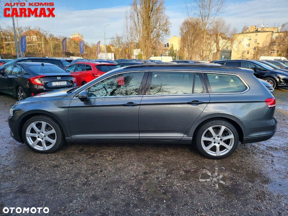 Volkswagen Passat - 4