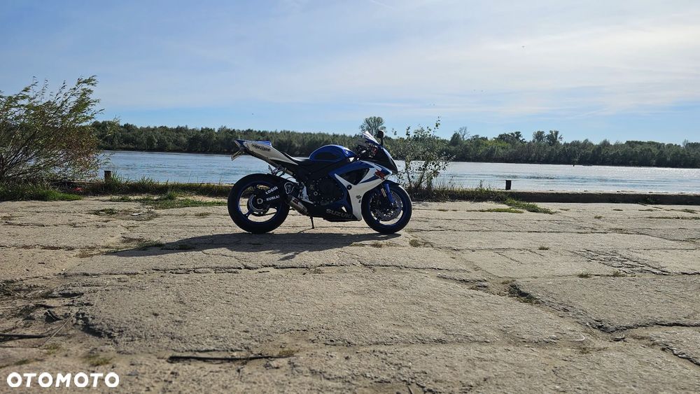 Suzuki GSX-R - 2