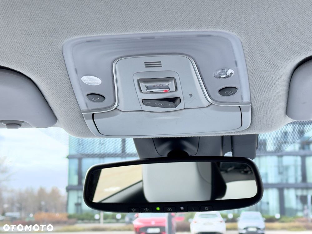 Toyota Prius 1.8 HSD Prestige - 27