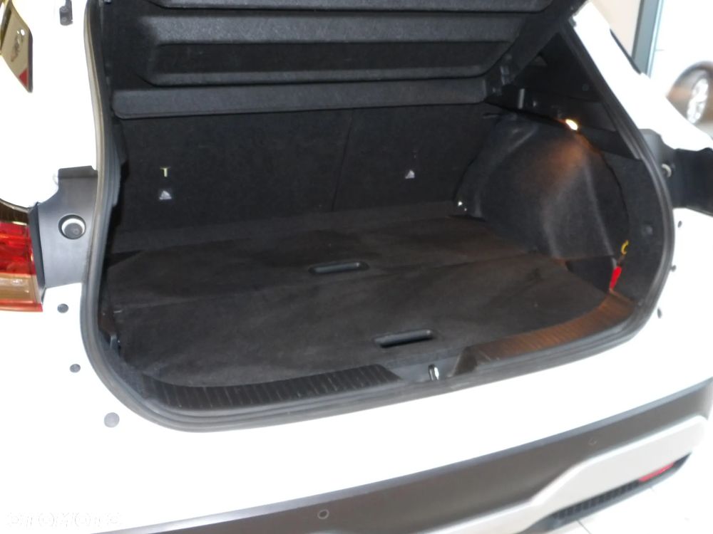 Nissan Qashqai 1.3 DIG-T N-Connecta EU6d - 9