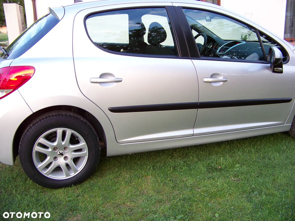 Peugeot 207 1.4 HDi Trendy - 10