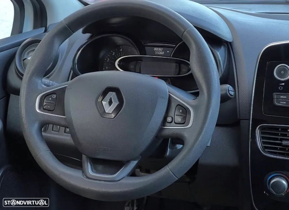 Renault Clio - 16
