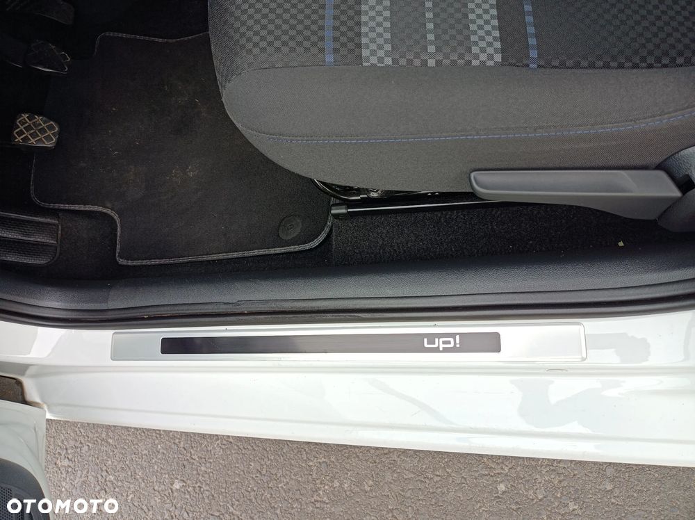 Volkswagen up! club - 23