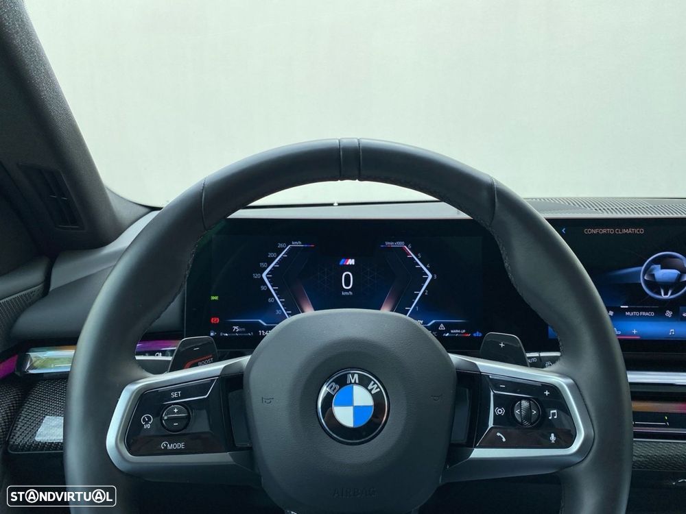 BMW 520 d Pack Desportivo M Pro - 6