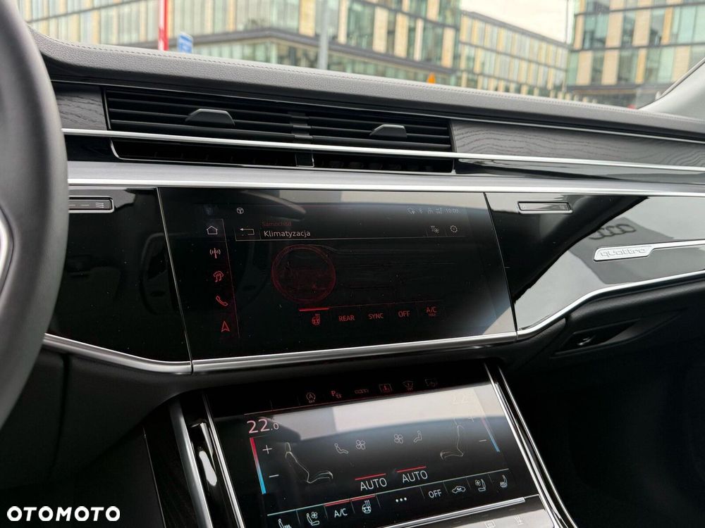 Audi A8 - 32