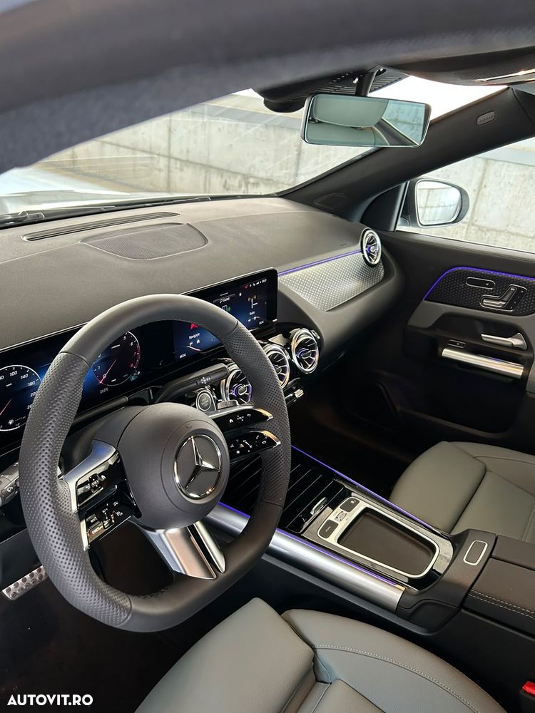 Mercedes-Benz GLA 220 4MATIC MHEV - 9