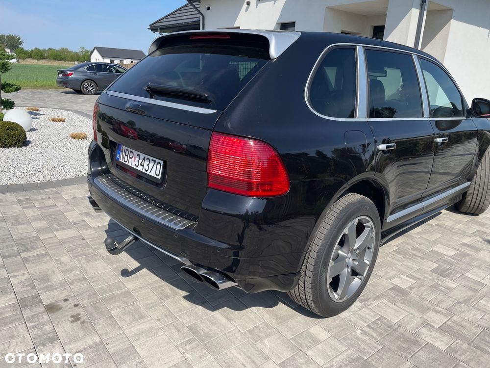Porsche Cayenne - 6
