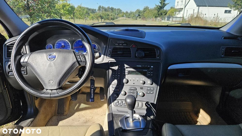 Volvo V70 R - 2