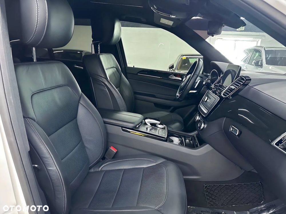 Mercedes-Benz GLE AMG Coupe 43 4-Matic - 13