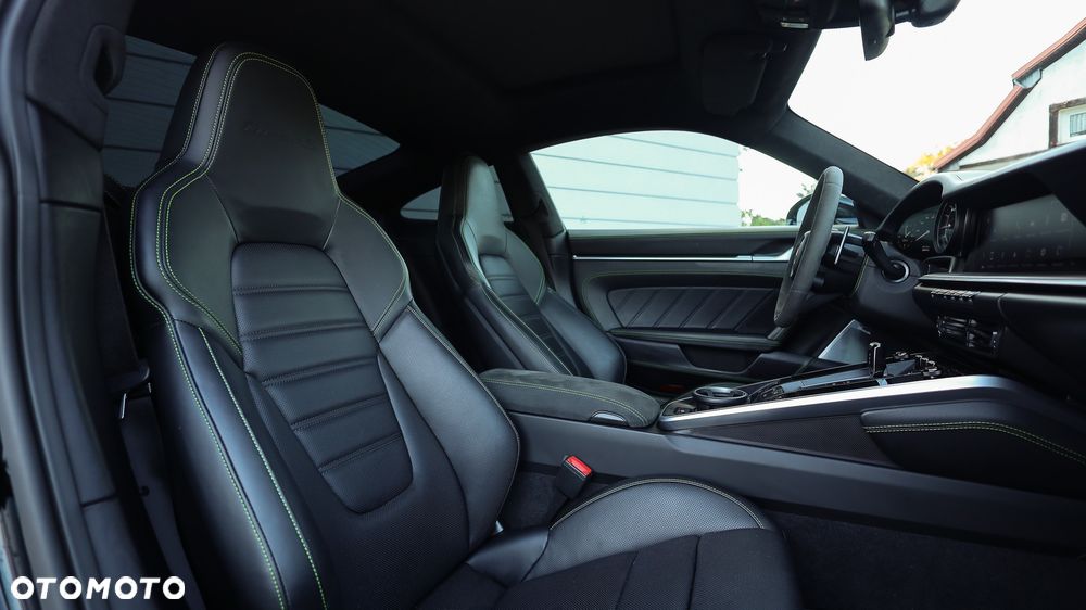 Porsche 911 - 17