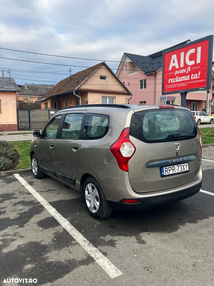 Dacia Lodgy SCe 100 Celebration - 3