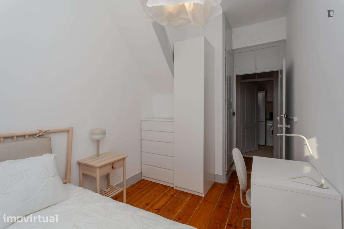 Quarto - localizado em Avenida da Liberdade Lisbon - Grande imagem: 5/16