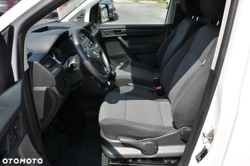 Volkswagen Caddy - 11