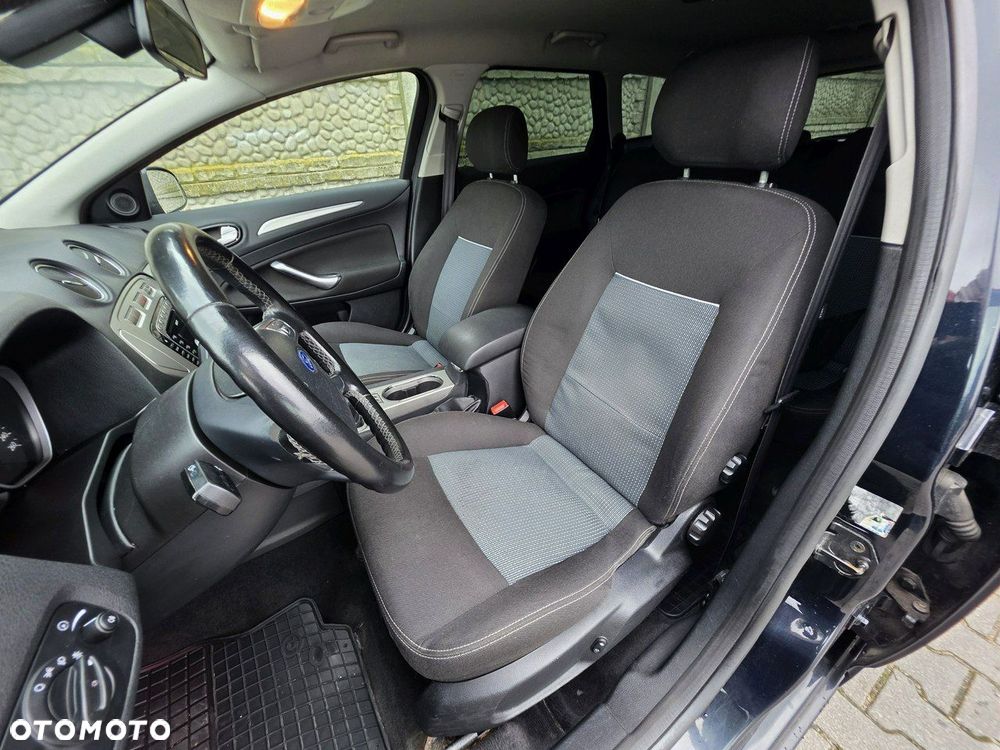 Ford Mondeo - 10