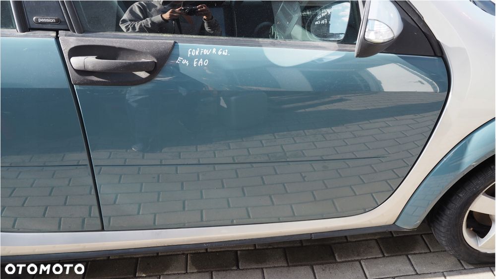 SMART FORFOUR DRZWI PRAWE PRZEDNIE PRAWY PRZÓD KOLOR: EB4 EA0 - 1