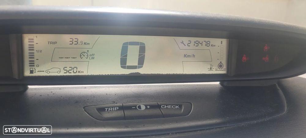 Citroën C4 1.4 16V VTR Pack - 8
