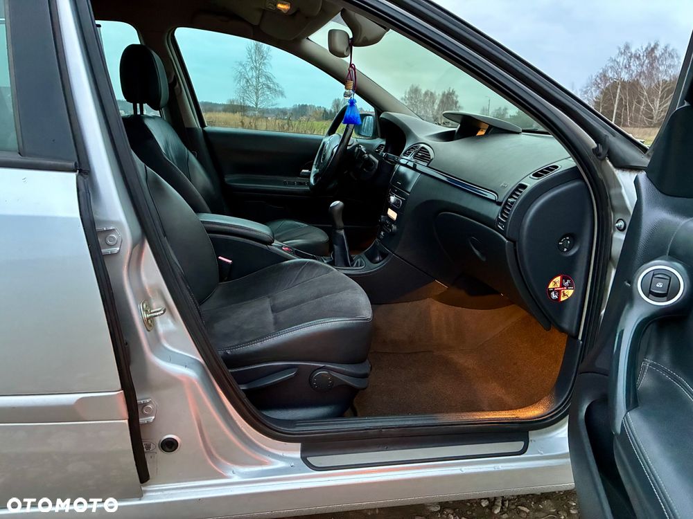 Renault Laguna 2.0 Initiale - 24