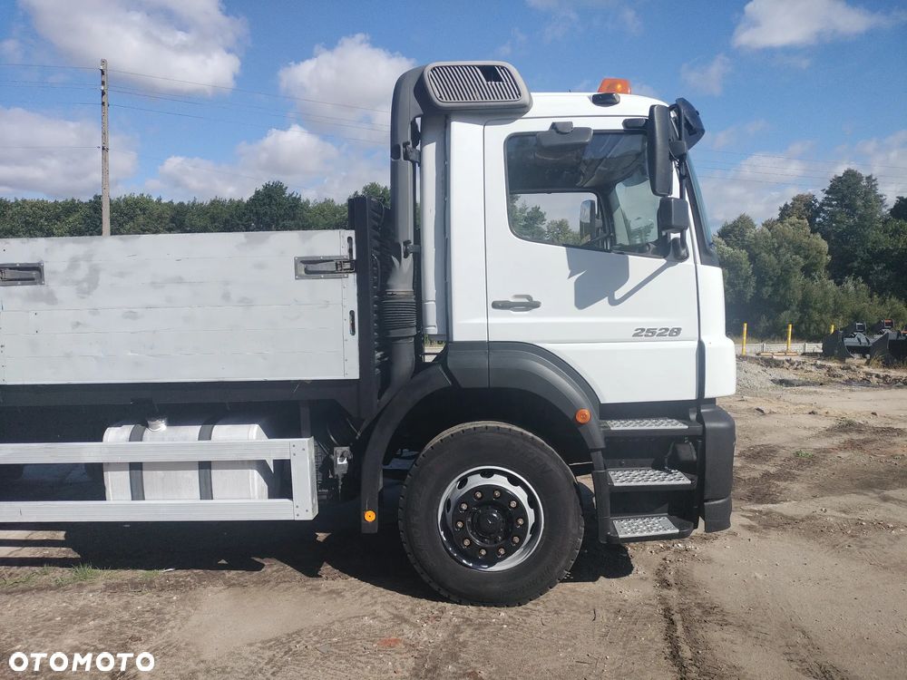 Mercedes-Benz Axor - 16