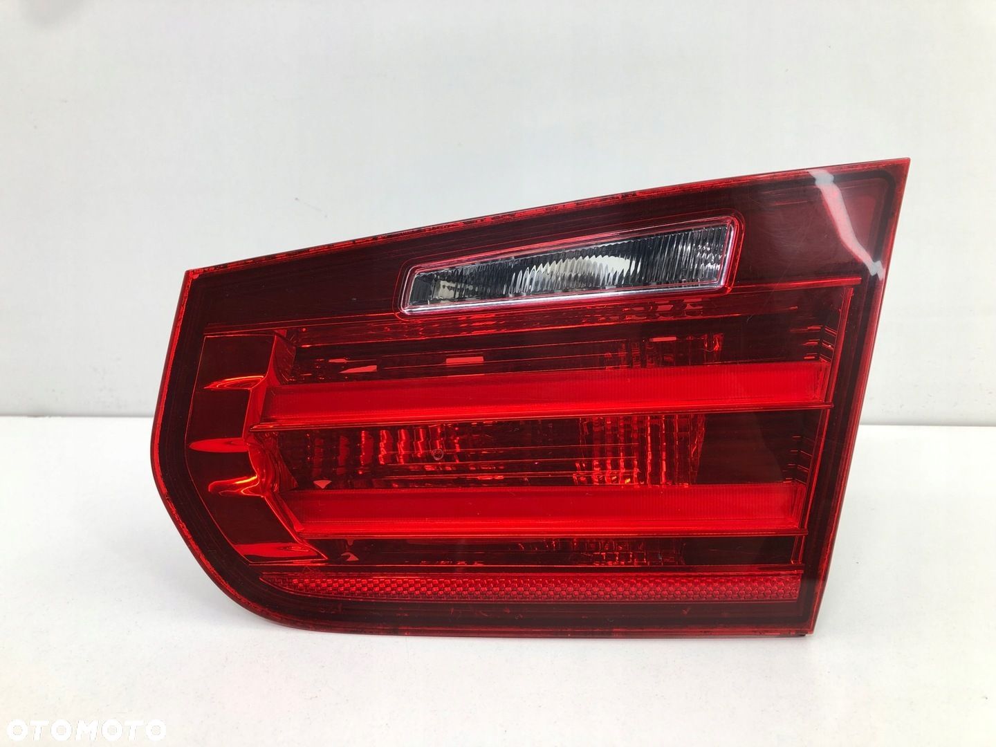 BMW F30 F31 LAMPA TYŁ TYLNA PRAWA W KLAPĘ 7259916 - 1