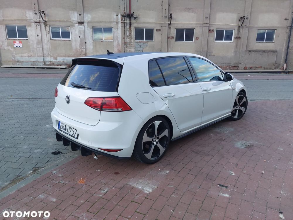 Volkswagen Golf 2.0 GTI - 5